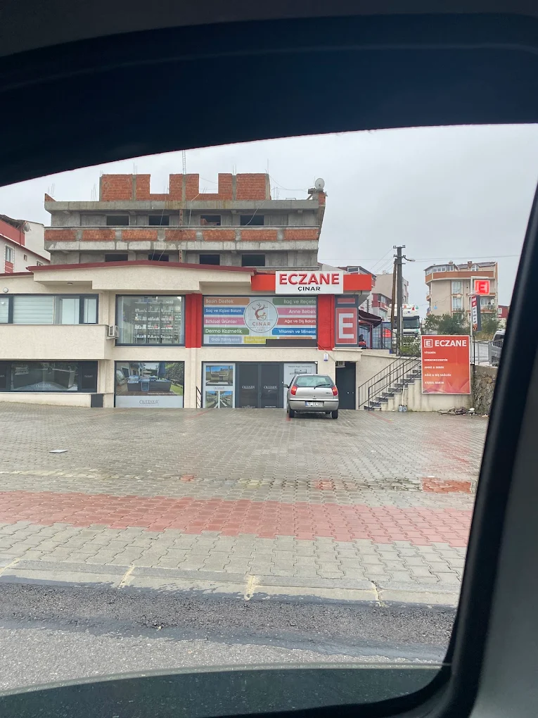 Eczane Dış Görünüm